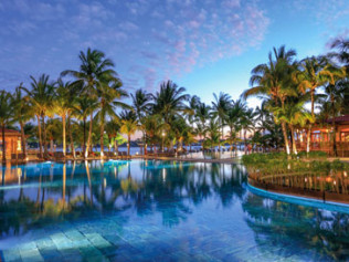 Mauricia Beachcomber Resort & Spa Image